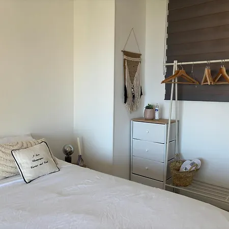 Peaceful Sea View Apartment+parking *