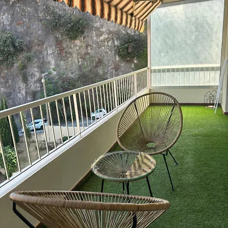 Peaceful Sea View Apartment+parking Apartamento *